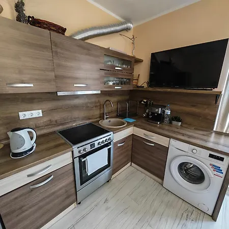 With Free Pool And Parking Space * بايالا